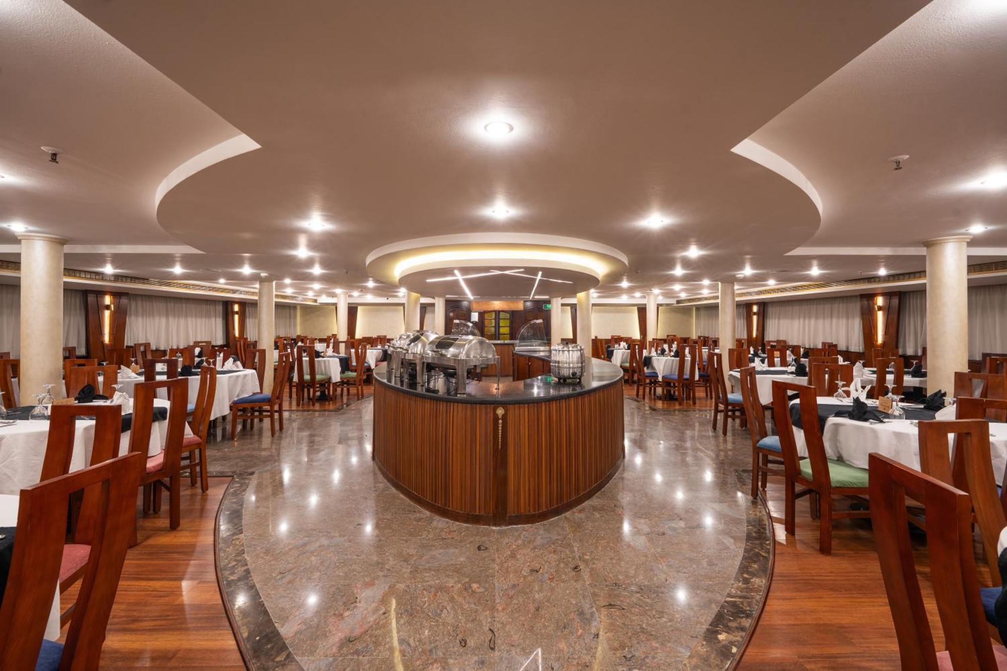Hotel Magic I Nile Cruise Deluxe Boat The Scheduled Departure Is On Saturday For A 7-Day Nile Cruise Luxor Exteriér fotografie